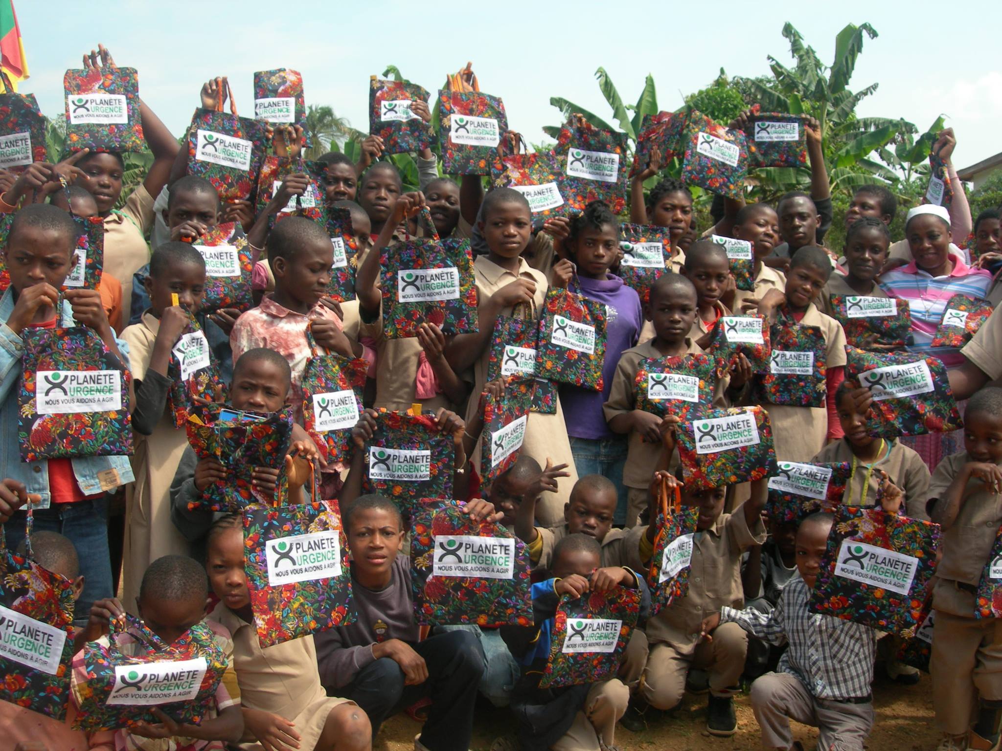 Distribution de matériel scolaire